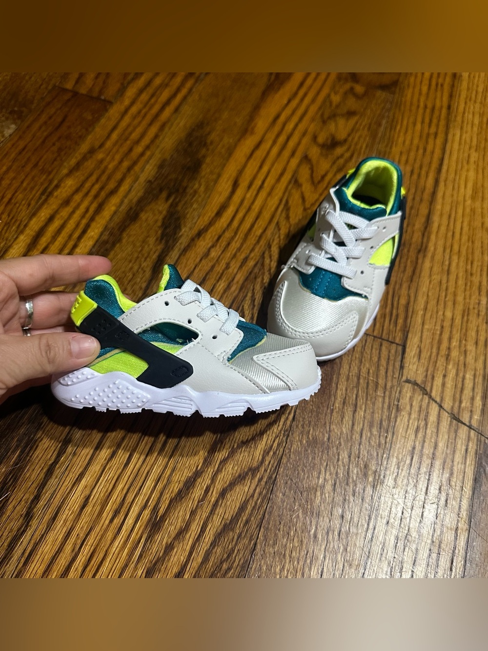 Nike huarache run size 6c